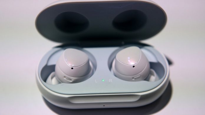 How To Pair Your Samsung Galaxy Buds With Galaxy S10