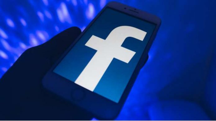 Facebook Notes a Drop in Daily Active Users in Q4 2021