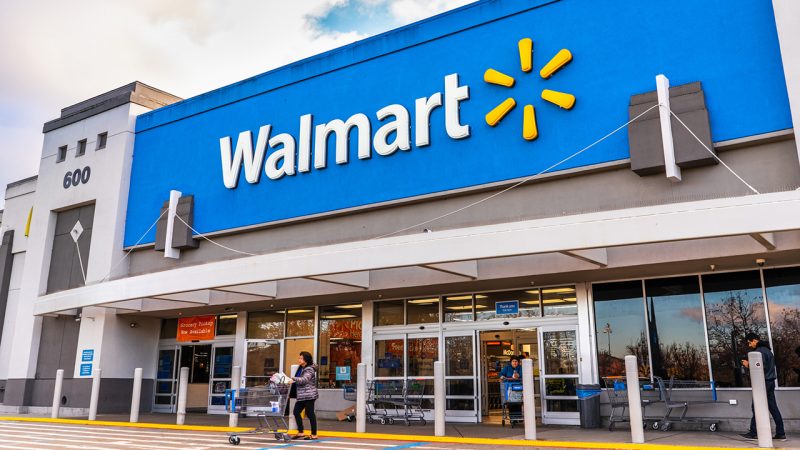 Walmart Plans to Enter Metaverse By Selling NFTs and Virtual Fitness Services