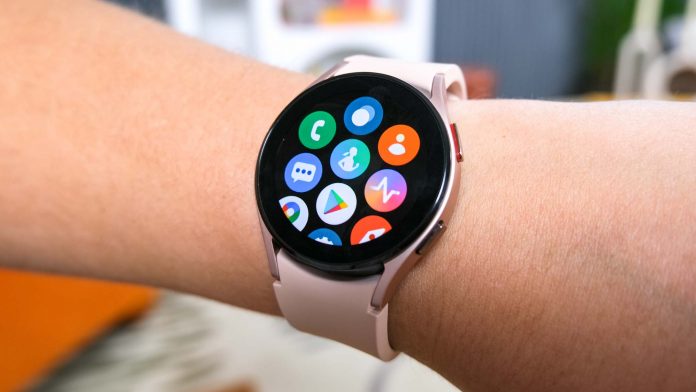 Google Confirmed Not Rolling Voice Assistant to Samsung Galaxy Watch4