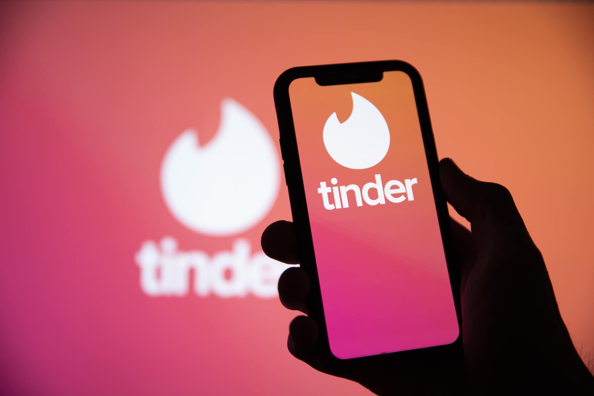 Does double check mark mean it's been read? Or would it say read? : r/Tinder